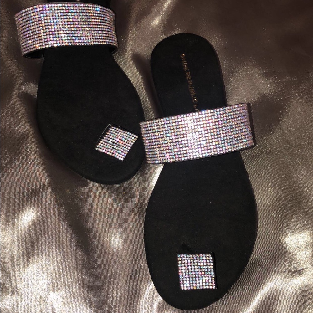Black Bedazzled Sandals 🖤✨